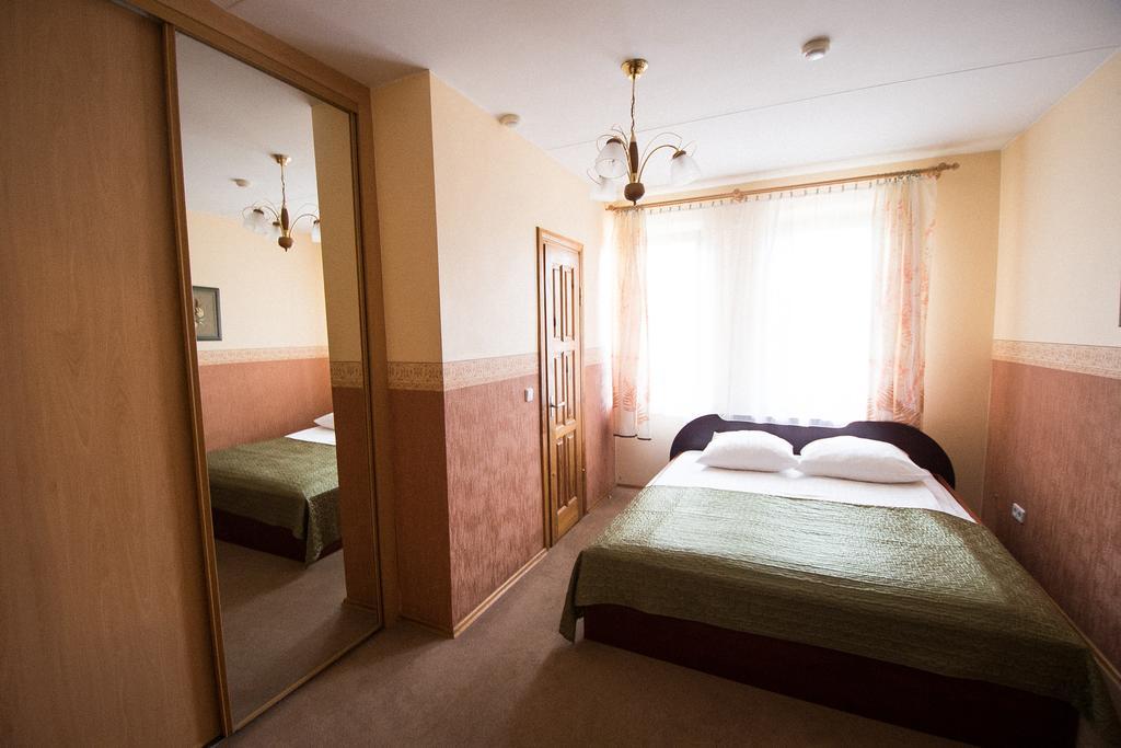 Sveciu Namai Linges Hotel Nemėžis Kültér fotó